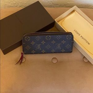 💋Auth Beautiful Louis Vuitton Clemence Wallet